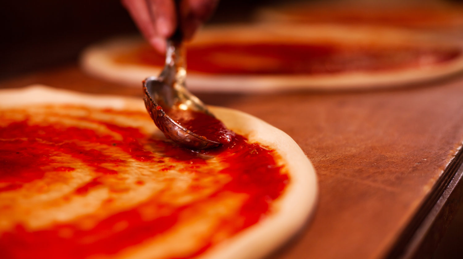 preparazione pizza